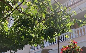 Himara Apartments