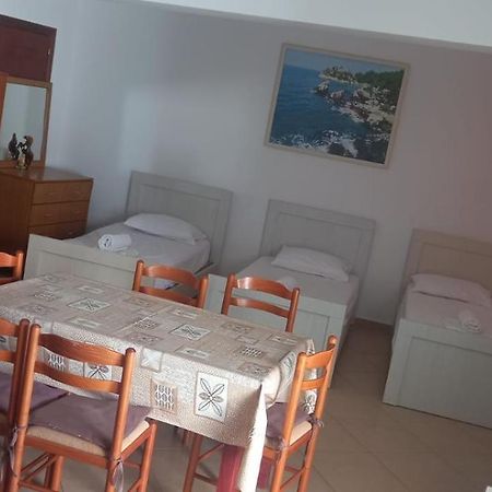 Himara Apartments Esterno foto
