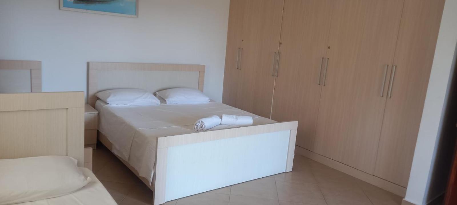 Himara Apartments Esterno foto