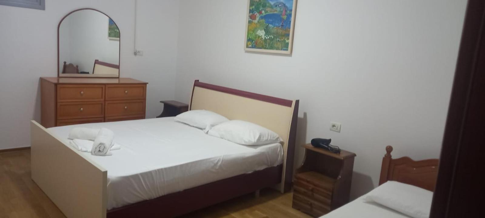 Himara Apartments Esterno foto