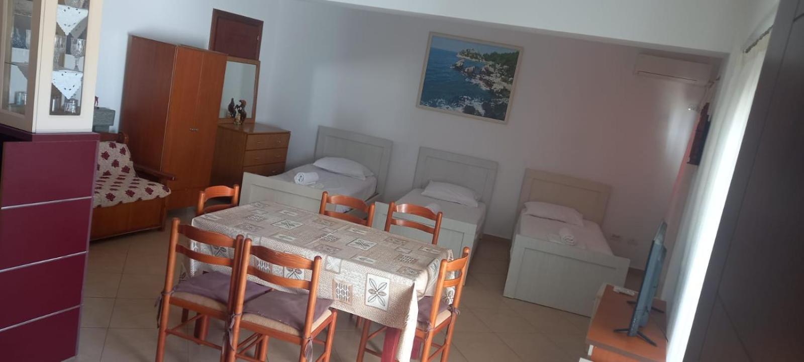Himara Apartments Esterno foto