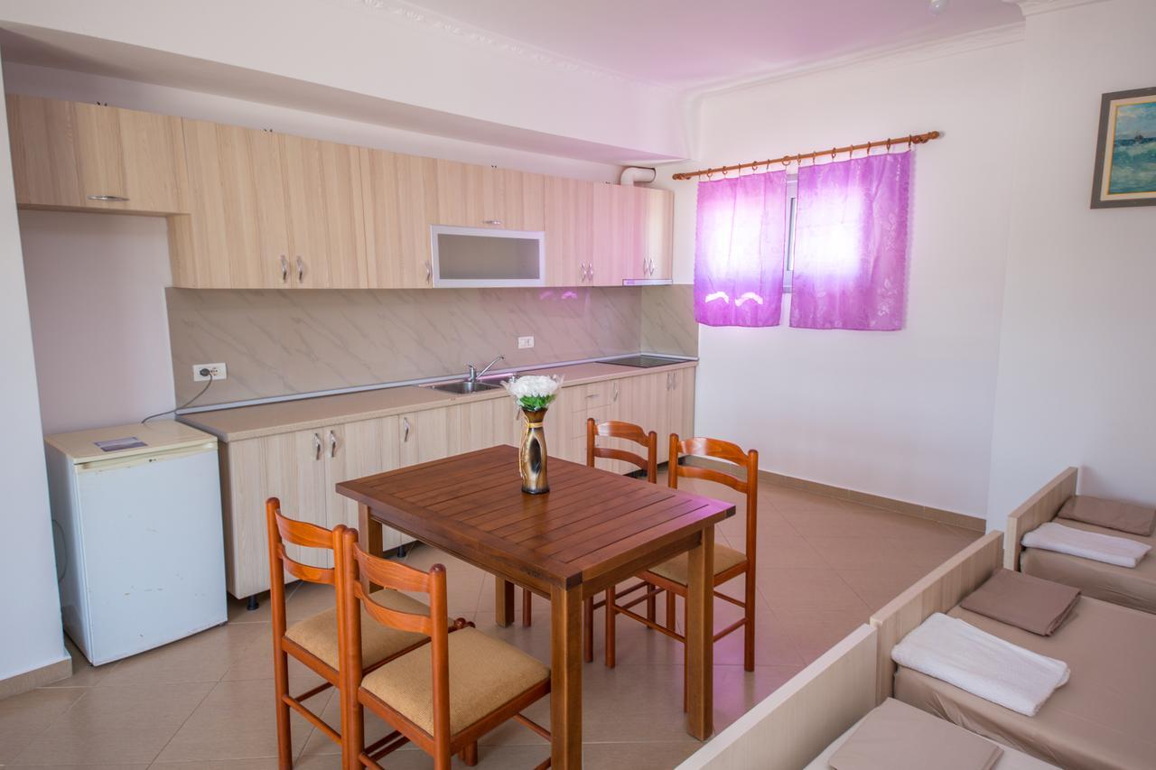 Himara Apartments Esterno foto