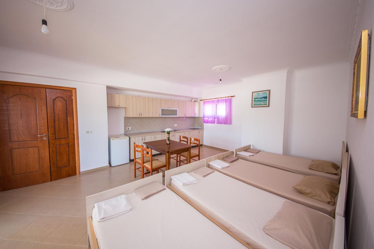 Himara Apartments Esterno foto