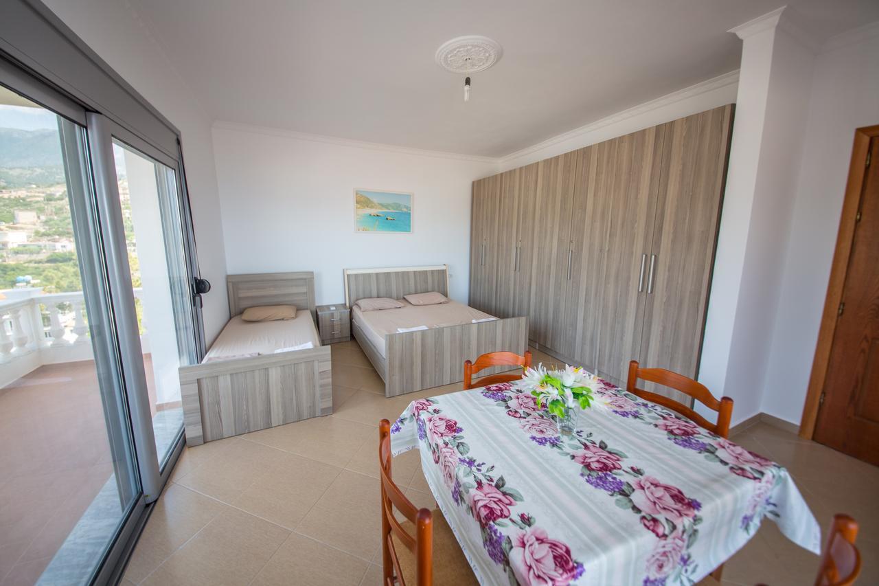 Himara Apartments Esterno foto